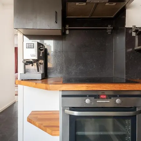 Wehost Porthaninkatu 3 *
